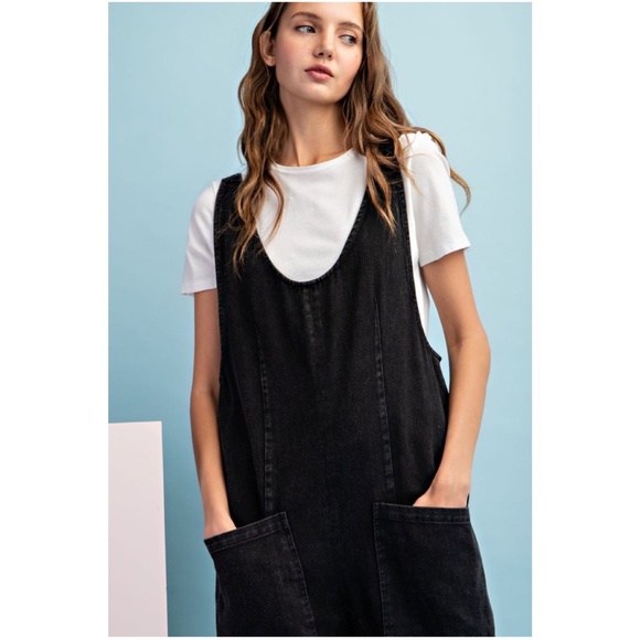 Eesome Mineral Wash Front Pockets Straight Leg Jumpsuit - Picture 2 of 4